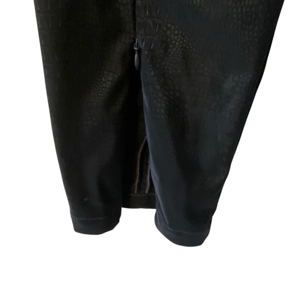 Good American The Croc Exec Black High Waist Faux Leather
Pants SZ 4 - Picture 9 of 16